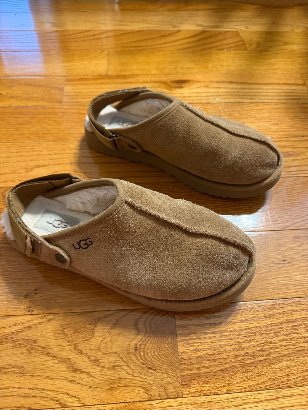 UGG Lanah Clog - Chestnut - Women’s Size 8 - USED